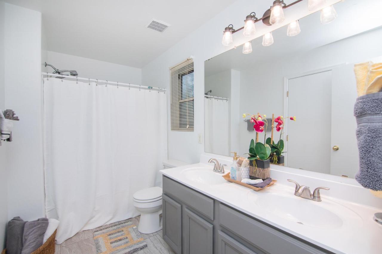 Stylish Home Phoenix - Low Rates Now! Екстериор снимка