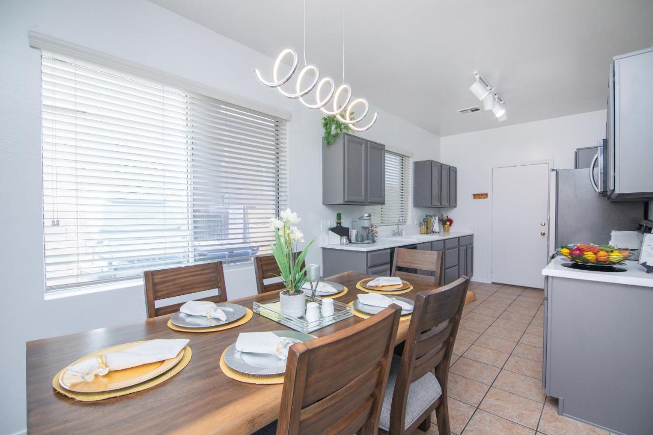 Stylish Home Phoenix - Low Rates Now! Екстериор снимка