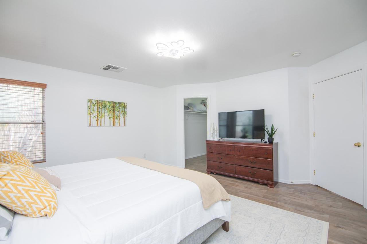 Stylish Home Phoenix - Low Rates Now! Екстериор снимка